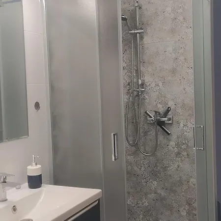 Apartment Mariano Port